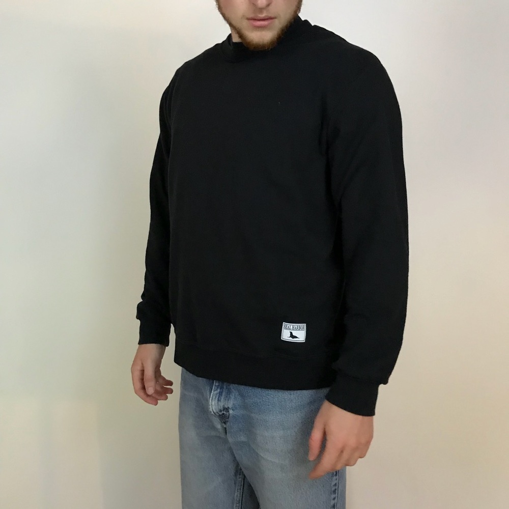 Black Seal Harbor Long Sleeve t-shirt/ crew neck
